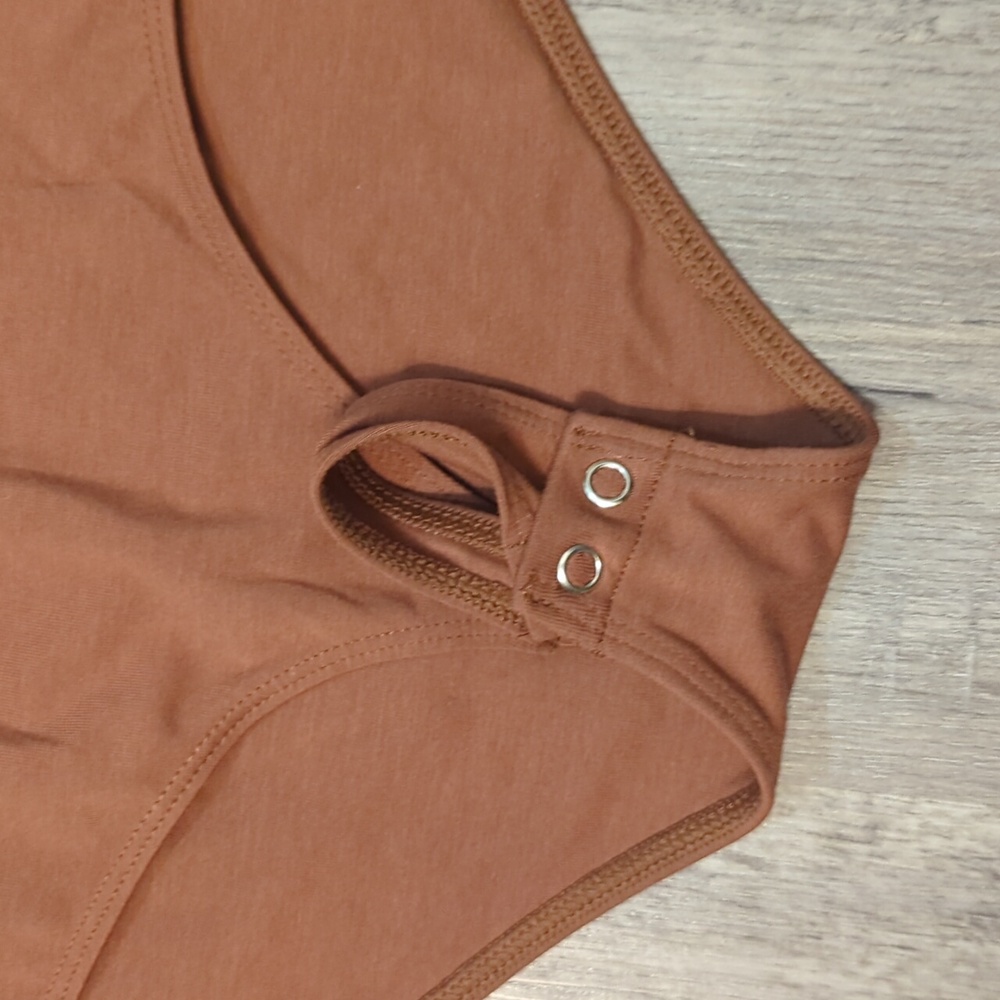 Express One Piece Scalloped Thong Bodysuit NWT - Picture 6 of 6